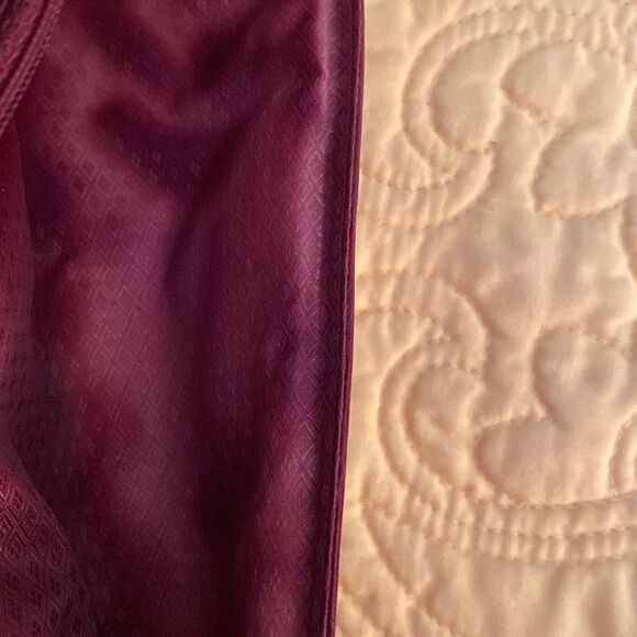 Eel Skin Shoulder Bag and Wallet, Burgundy. - Picture 6 of 15